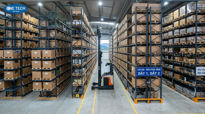 Kệ Narrow Aisle Lào Cai cho kho trung chuyển Kệ Narrow Aisle Lào Cai bố trí trong kho hàng lối đi hẹp